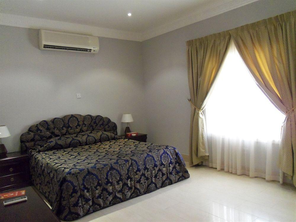 Royal Residence Hotel Apartments Umm al-Kuvajn Exteriér fotografie
