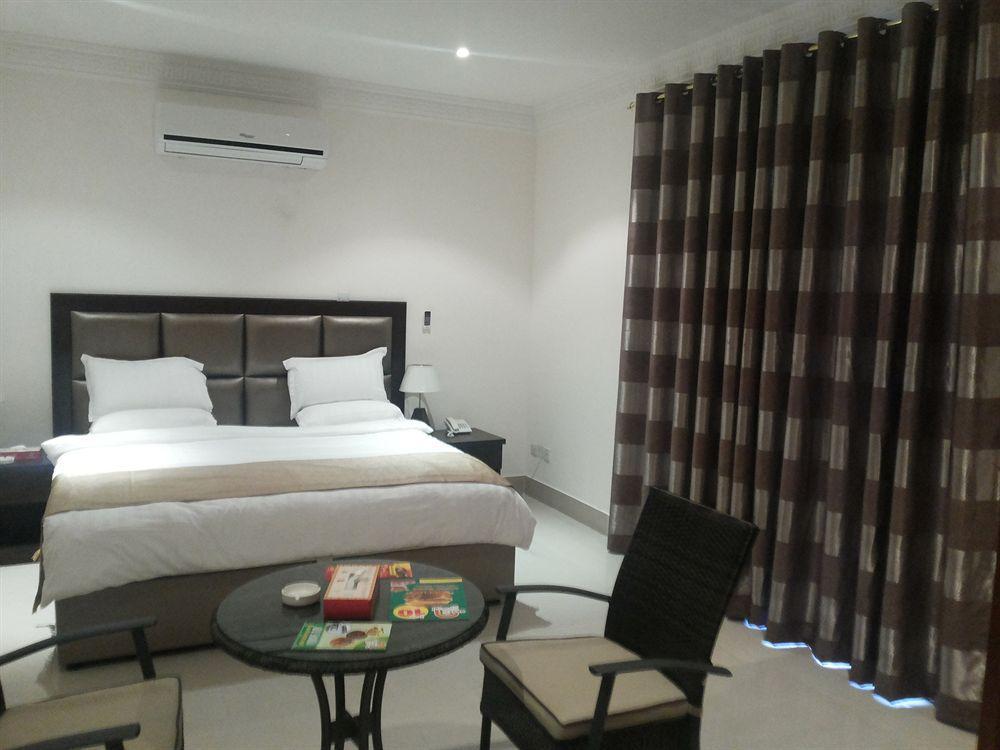 Royal Residence Hotel Apartments Umm al-Kuvajn Exteriér fotografie
