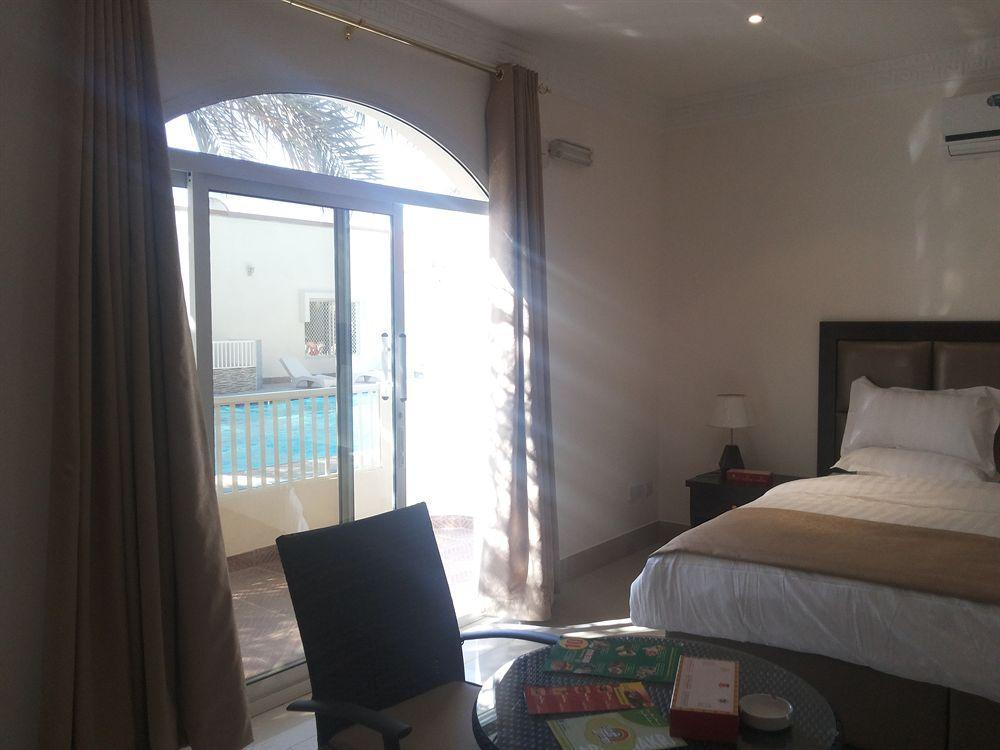 Royal Residence Hotel Apartments Umm al-Kuvajn Exteriér fotografie