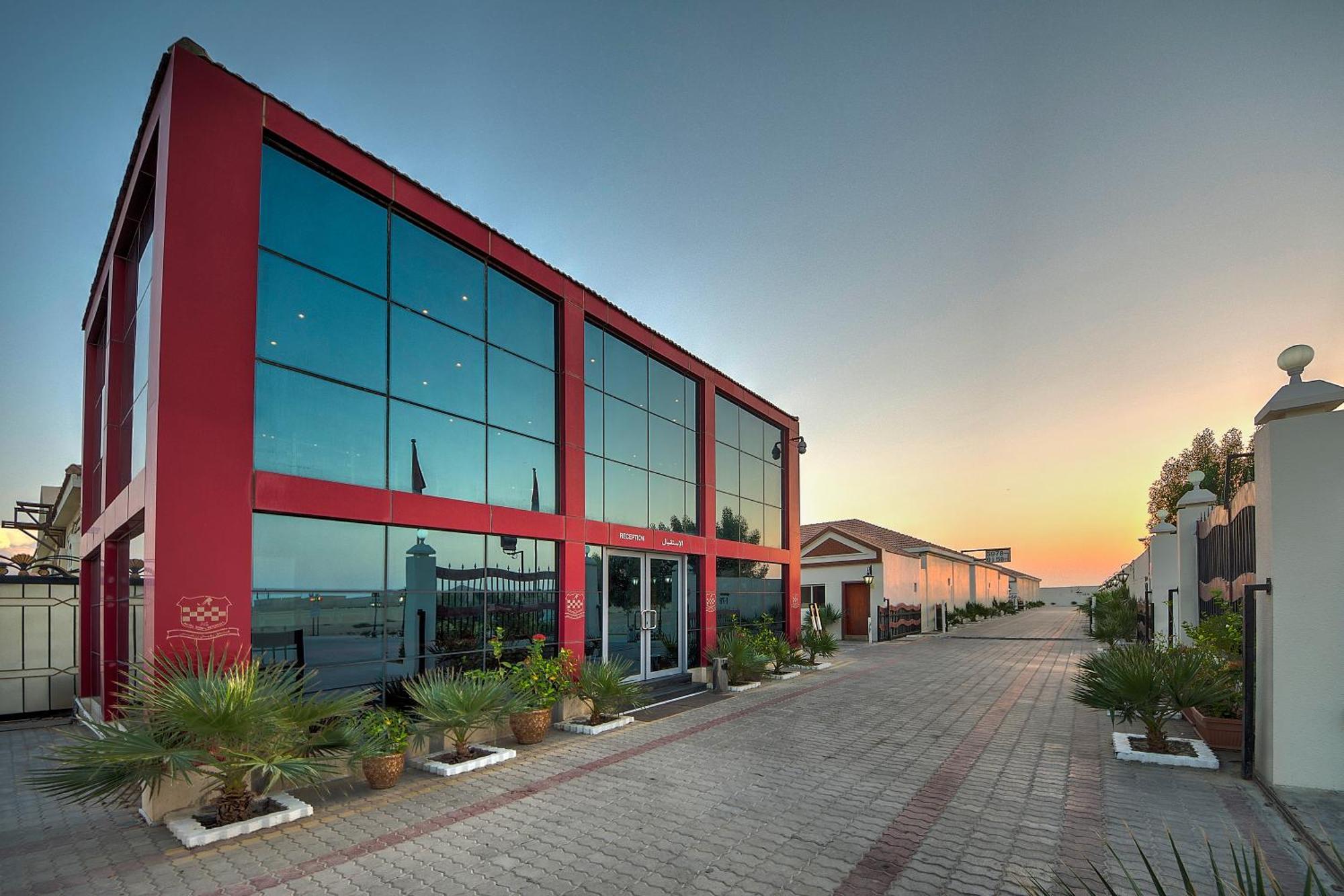 Royal Residence Hotel Apartments Umm al-Kuvajn Exteriér fotografie