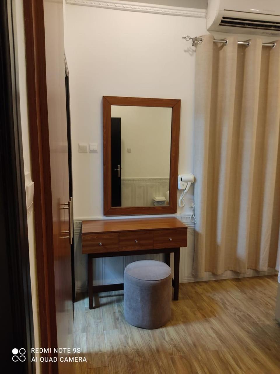 Royal Residence Hotel Apartments Umm al-Kuvajn Pokoj fotografie