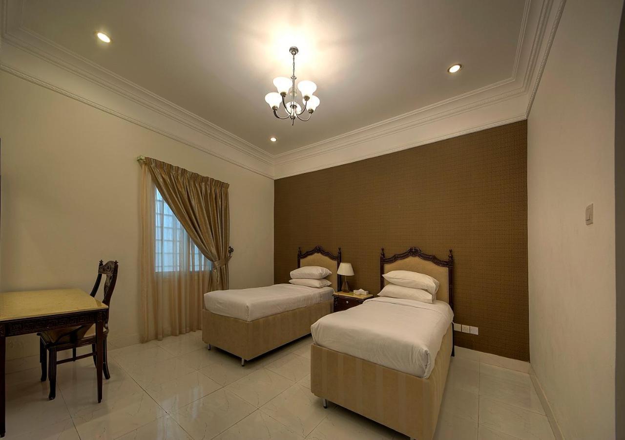 Royal Residence Hotel Apartments Umm al-Kuvajn Exteriér fotografie