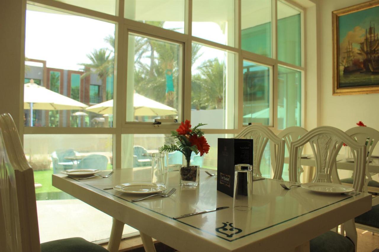 Royal Residence Hotel Apartments Umm al-Kuvajn Exteriér fotografie